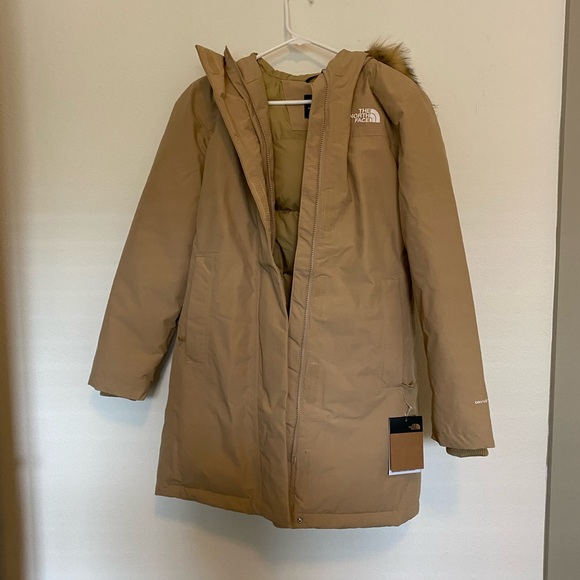 NWT North Face Women’s Arctic Parka Khaki Small - Picture 2 of 7
